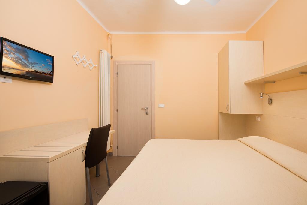 Hotel Cuba Milano Marittima Bagian luar foto