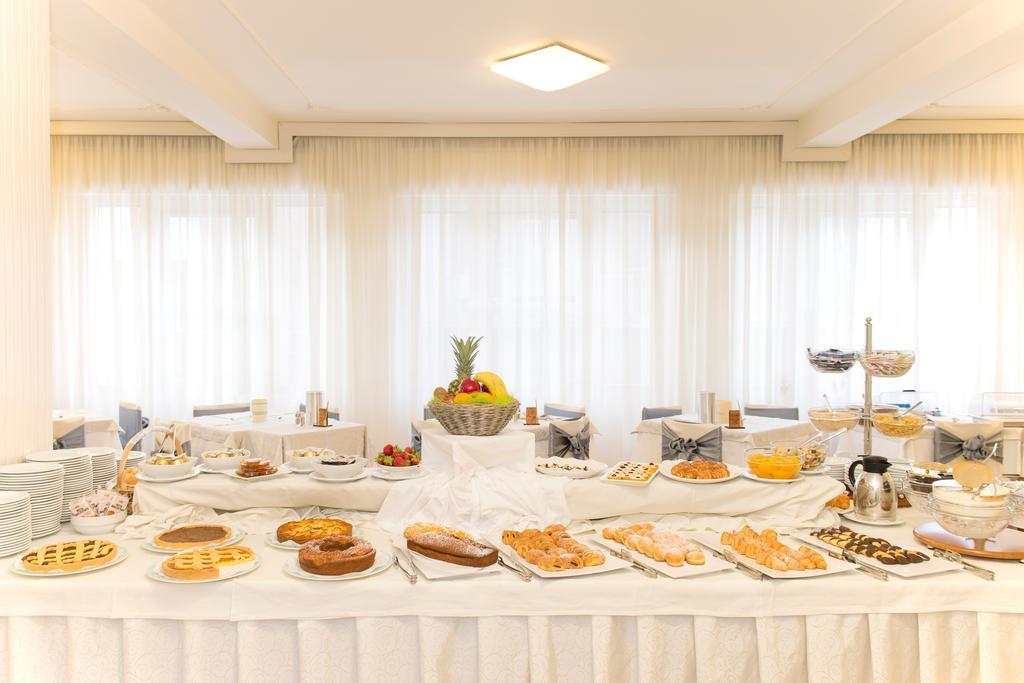Hotel Cuba Milano Marittima Bagian luar foto